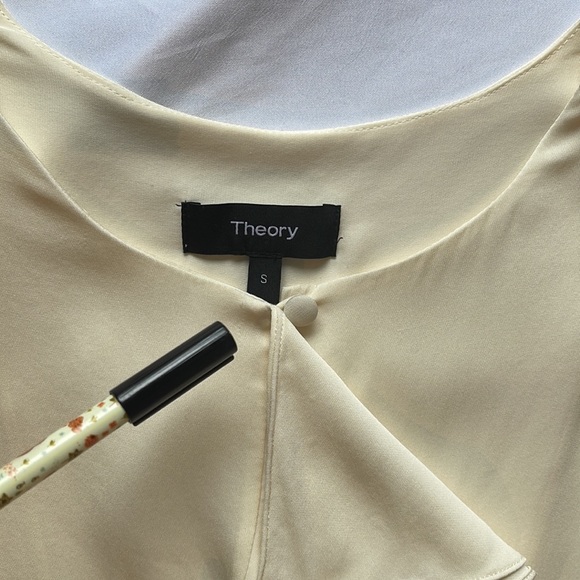 Theory Jastrid Sheen 2 Sleeveless Silk Blouse Ivory Size Small - Picture 14 of 16